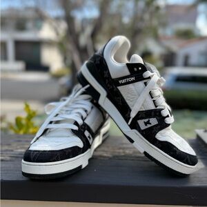 Louis Vuitton Black and White Sneakers size 9,5